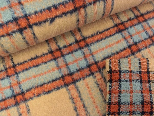 Mantel- und Jackenstoff Heavy brush Karos beige-rauchblau-navy-orange Im Angebot